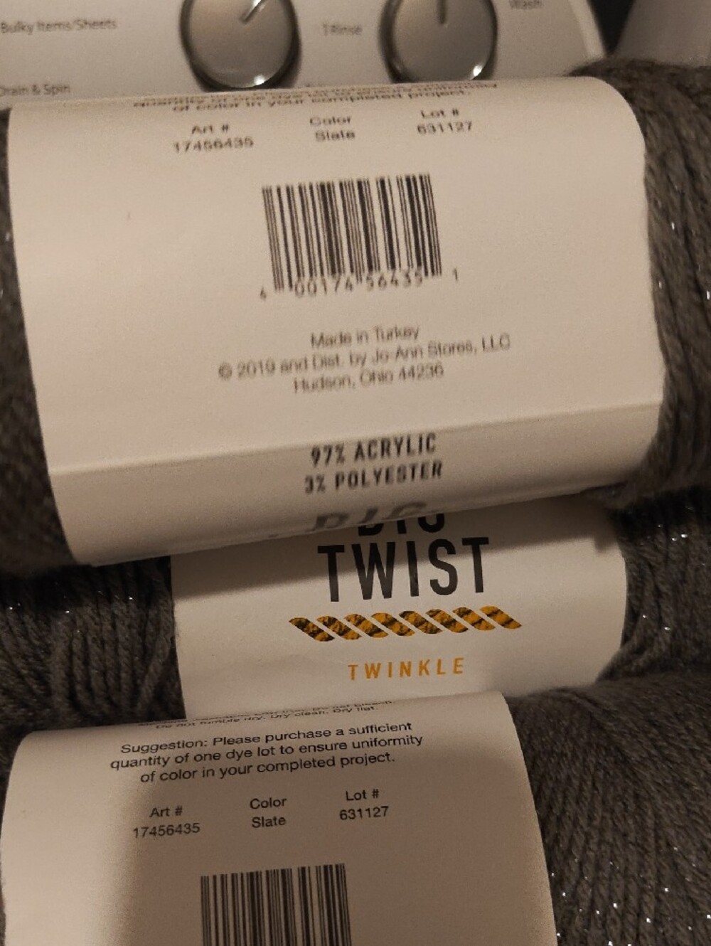 Big Twist Twinkie Gray Sparkle Yarn - Picture 5 of 5